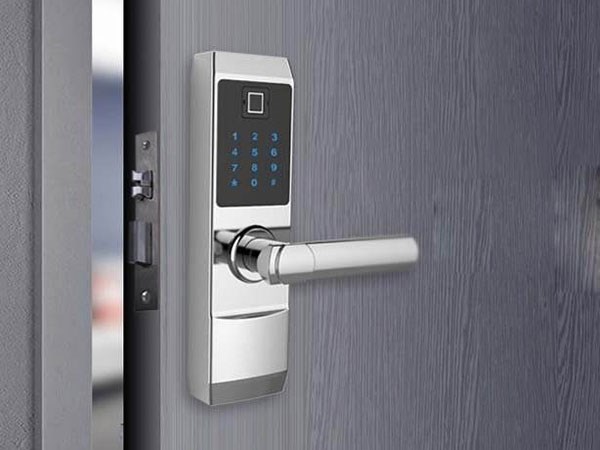 天津紅橋區(qū)換鎖電話（專業(yè)汽車開鎖公司）